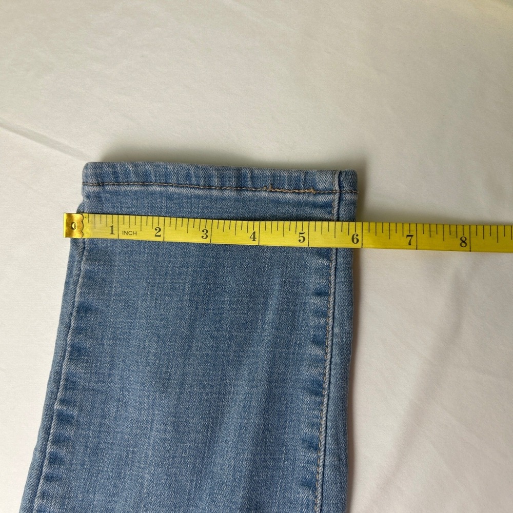 Levi's Womens 311 Shaping Skinny Capri Size 26/2 Medium Wash Mid Rise Stretch - Picture 10 of 11